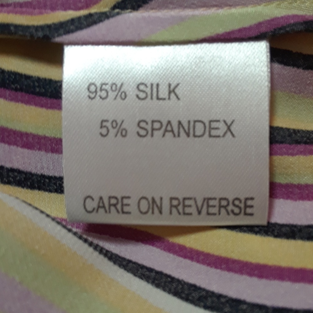 St. John women's silk long sleeve button-down blou - Picture 7 of 8